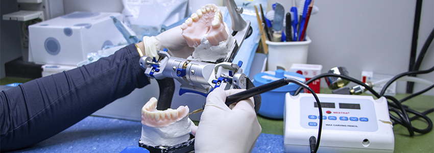 Máster de Formación Permanente Avanzado en Prótesis Dental